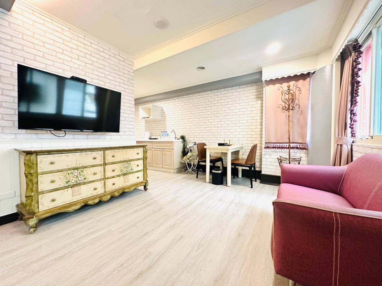 Elizabeth Hotel Tchaj-čung Exteriér fotografie