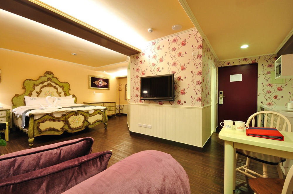 Elizabeth Hotel Tchaj-čung Exteriér fotografie