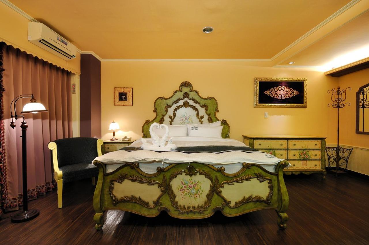 Elizabeth Hotel Tchaj-čung Exteriér fotografie